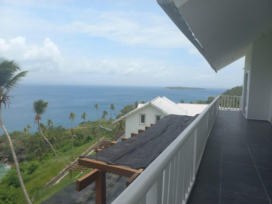 Foto Vendo amplio apartamento con vista al mar en Samaná APV33146