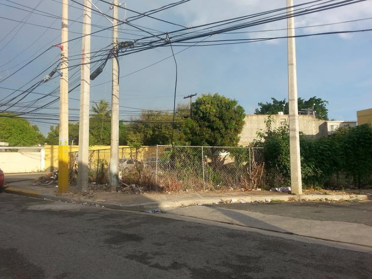 Foto Solar en Venta en Santo Domingo Este, Santo Domingo - $ 3.200.000 - SOV1040 - BienesOnLine