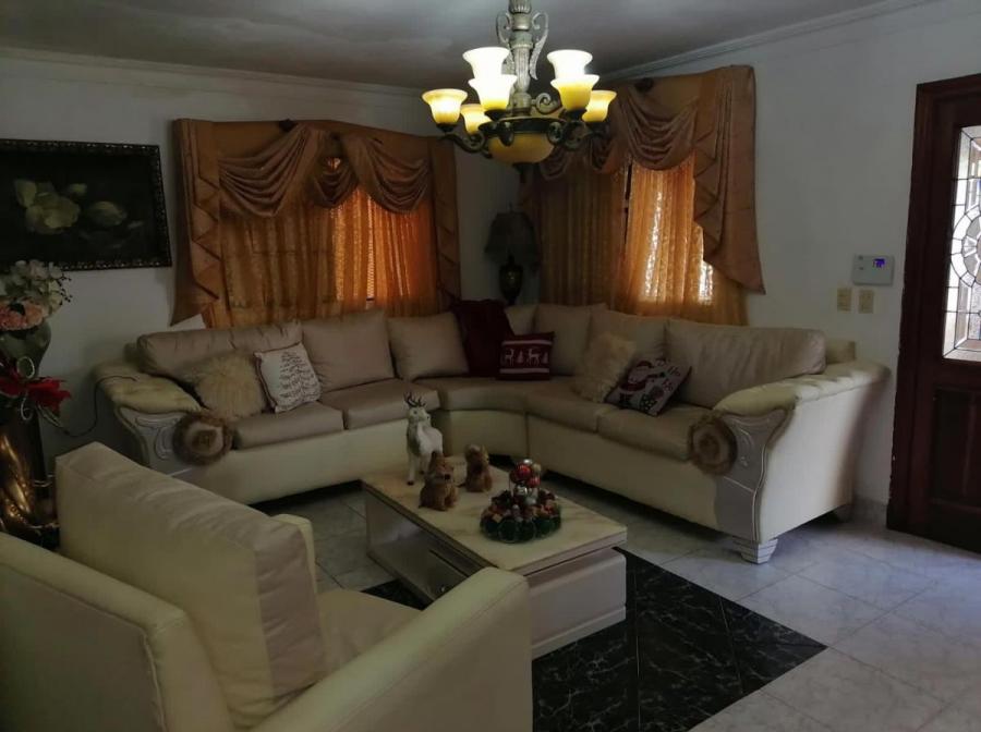 Foto Casa en Venta en ALMA ROSA II, Santo Domingo Este, Santo Domingo - $ 12.500.000 - CAV17577 - BienesOnLine