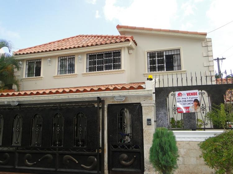 Foto Casa en Venta en Sans Souci, Santo Domingo Este, Santo Domingo - $ 12.000.000 - CAV951 - BienesOnLine