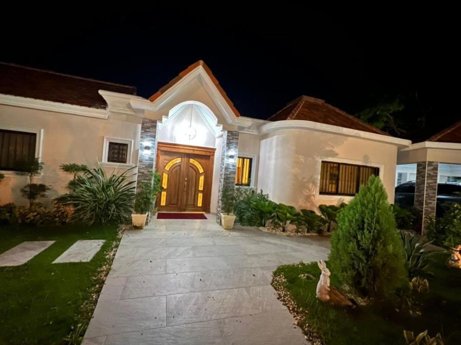 Foto Casa en Venta en Santo Domingo Oeste, Santo Domingo - U$D 475.000 - CAV47480 - BienesOnLine