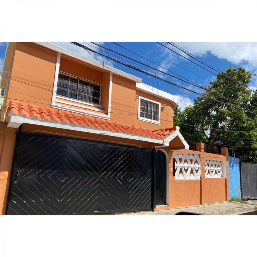 Foto Casa en Venta en Charles de Gaulle., Santo Domingo Este, Santo Domingo - $ 8.999.999 - CAV56166 - BienesOnLine