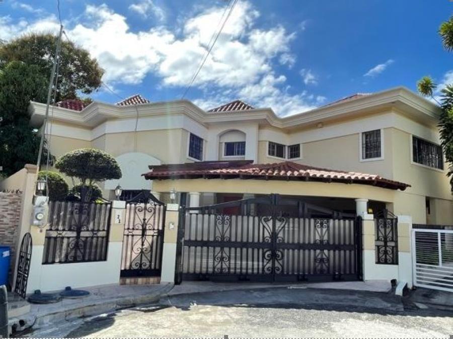 Foto Casa en Venta en Julieta Morales, Distrito Nacional - U$D 564.999 - CAV30871 - BienesOnLine
