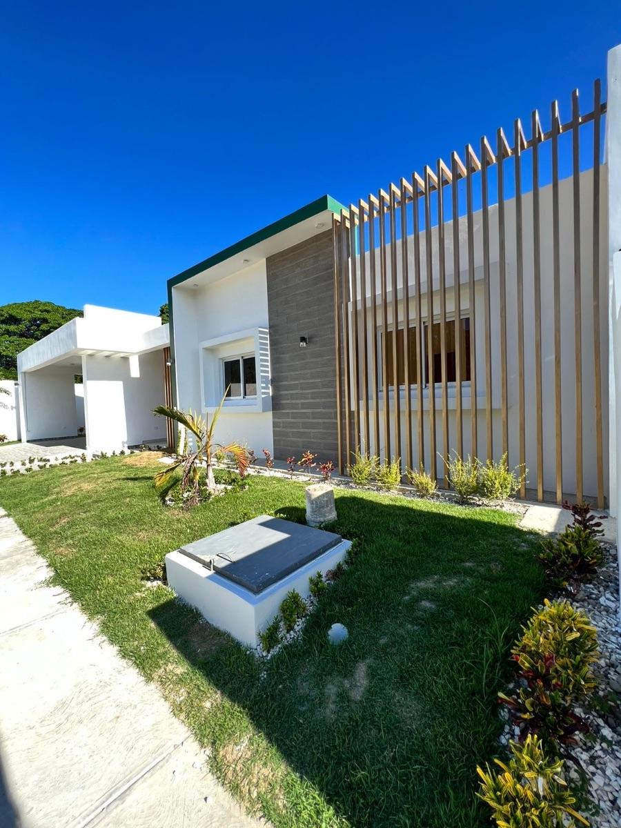 Foto Casa en Venta en Bonao, Monseor Nouel - U$D 235.000 - CAV47052 - BienesOnLine