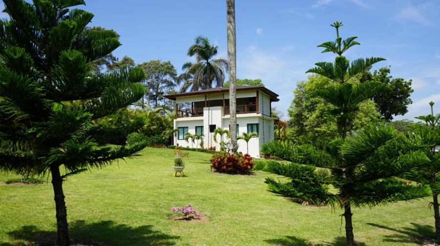 Home in Metric Way