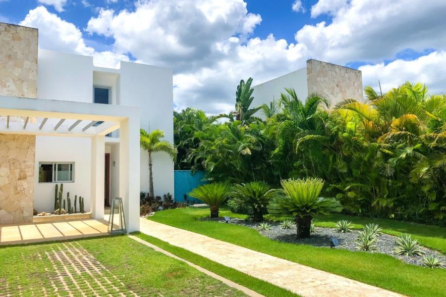 Foto Casa en Alquiler en Playa Nueva Romana, La Romana - U$D 3.000 - CAA10271 - BienesOnLine