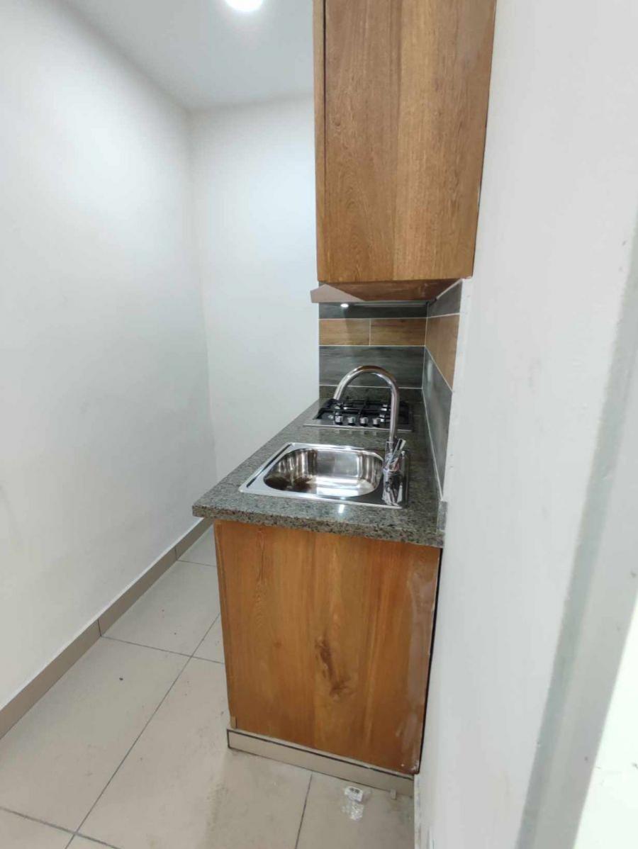 Home in Metric Way
