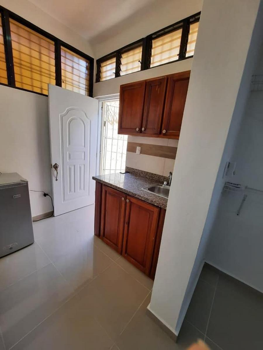 Foto Apartamento en Alquiler en Zona Universitaria, Santo Domingo de Guzmn, Distrito Nacional - $ 18.000 - APA11812 - BienesOnLine