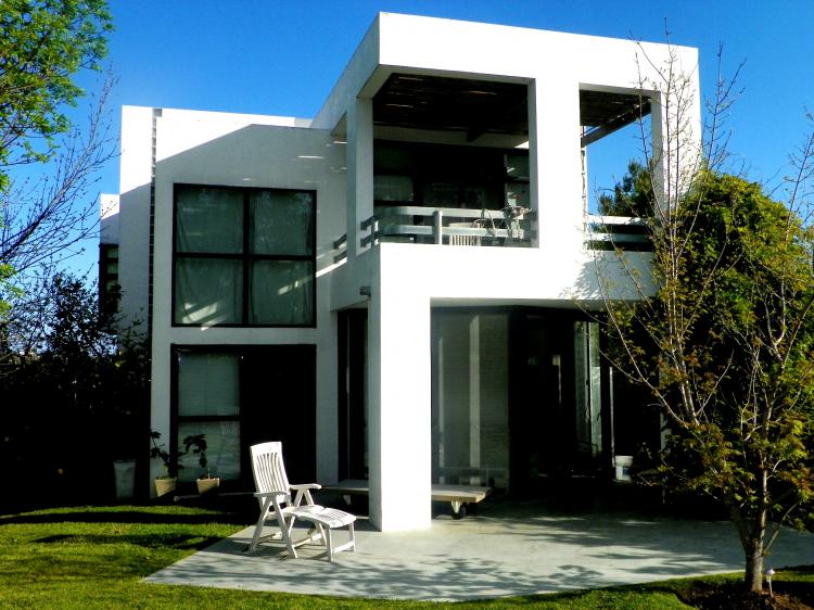 Foto Casa en Alquiler en Colonia del Sacramento, Colonia - U$D 3.000 - CAA3905 - BienesOnLine