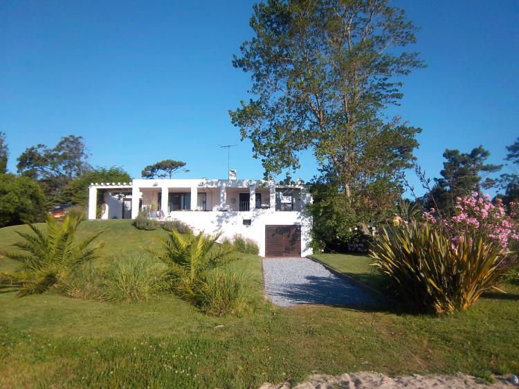 Foto Casa en Alquiler por temporada en Laguna del Diario, Punta del Este, Maldonado - U$D 5.000 - CAT3095 - BienesOnLine