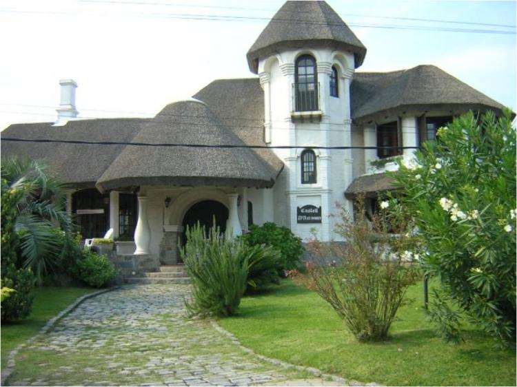 Foto Casa en Venta en Pinares, Punta del Este, Maldonado - U$D 280.000 - CAV1902 - BienesOnLine