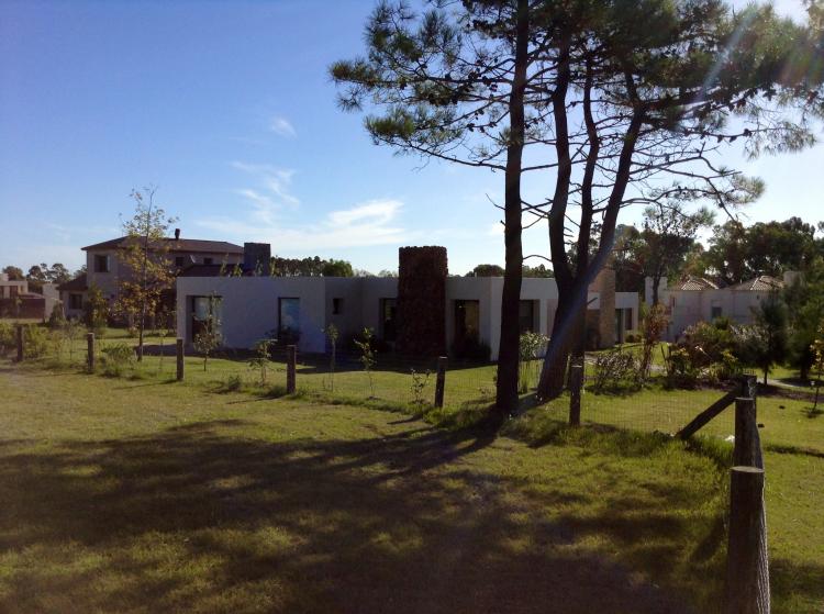 Foto Casa en Venta en Altos de la Tahona, Altos de la Tahona, Canelones - U$D 695.000 - CAV5149 - BienesOnLine