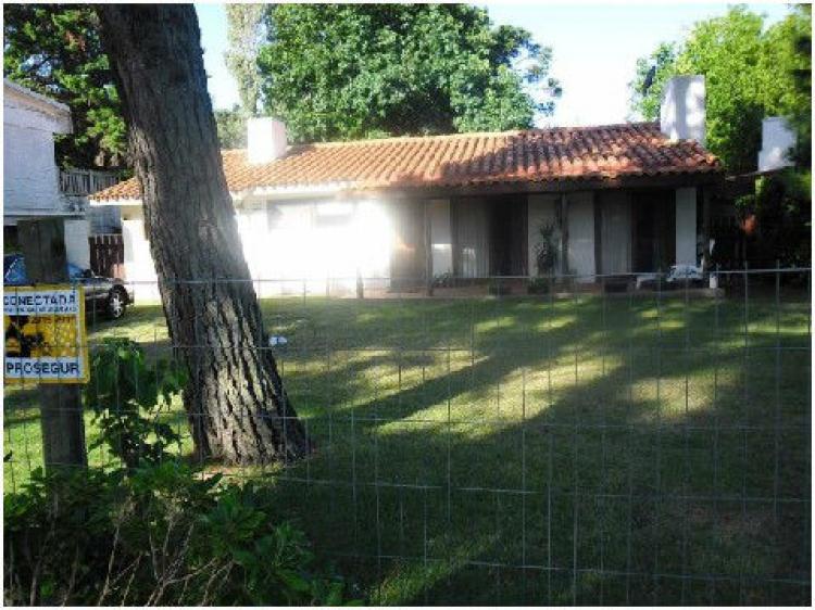 Foto Casa en Venta en Cantegril, Punta del Este, Maldonado - U$D 275.000 - CAV6268 - BienesOnLine