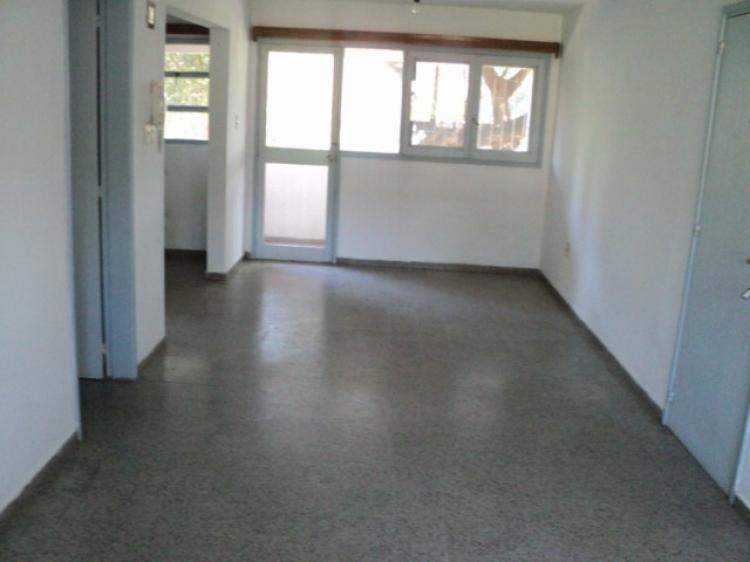 Foto Apartamento en Alquiler en Costanera Sur, Salto, Salto - $ 7.500 - APA2701 - BienesOnLine