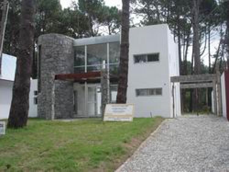 Foto Casa en Venta en LA BARRA , PUNTA DEL ESTE , Maldonado - U$D 190.000 - CAV208 - BienesOnLine