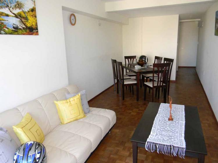 Foto Apartamento en Alquiler por temporada en Pocitos, Montevideo, Montevideo - U$D 90 - APT2741 - BienesOnLine