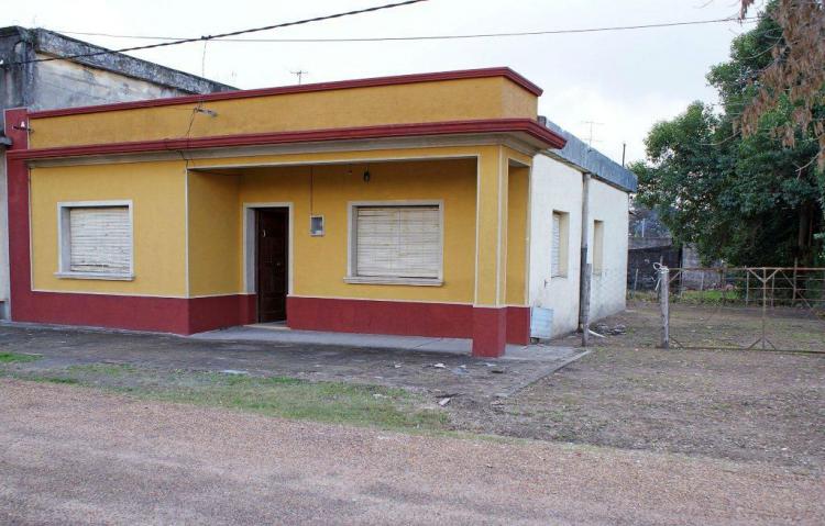Foto Casa en Venta en Centro, Nuevo Berln, Rio Negro - U$D 70.000 - CAV4707 - BienesOnLine