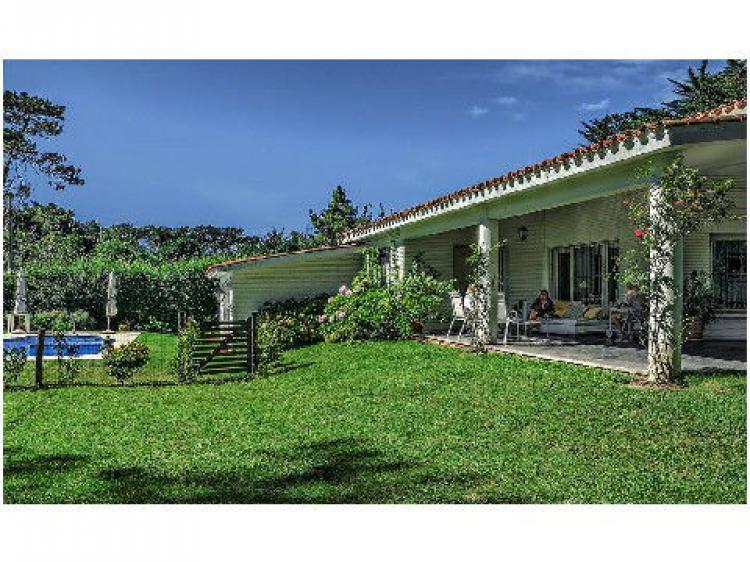 Foto Casa en Venta en Cantegril, Punta del Este, Maldonado - U$D 380.000 - CAV6253 - BienesOnLine