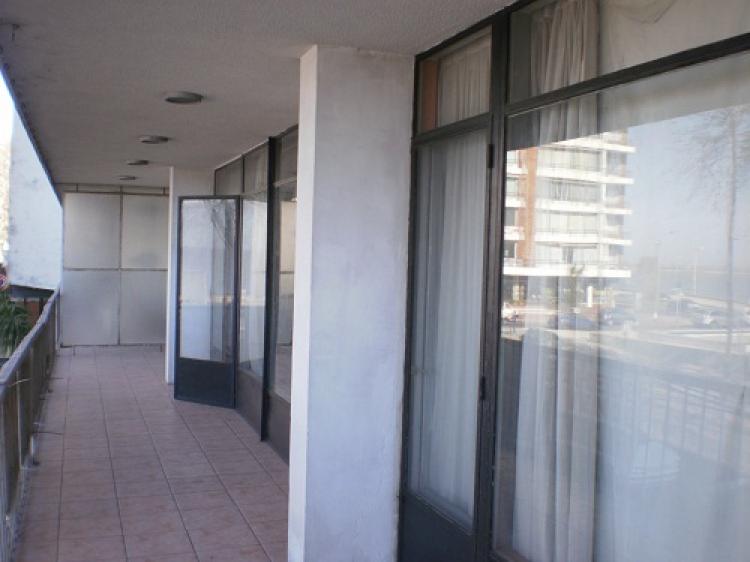Foto Apartamento en Venta en Pocitos, , Montevideo - $ 329.000 - APV3029 - BienesOnLine