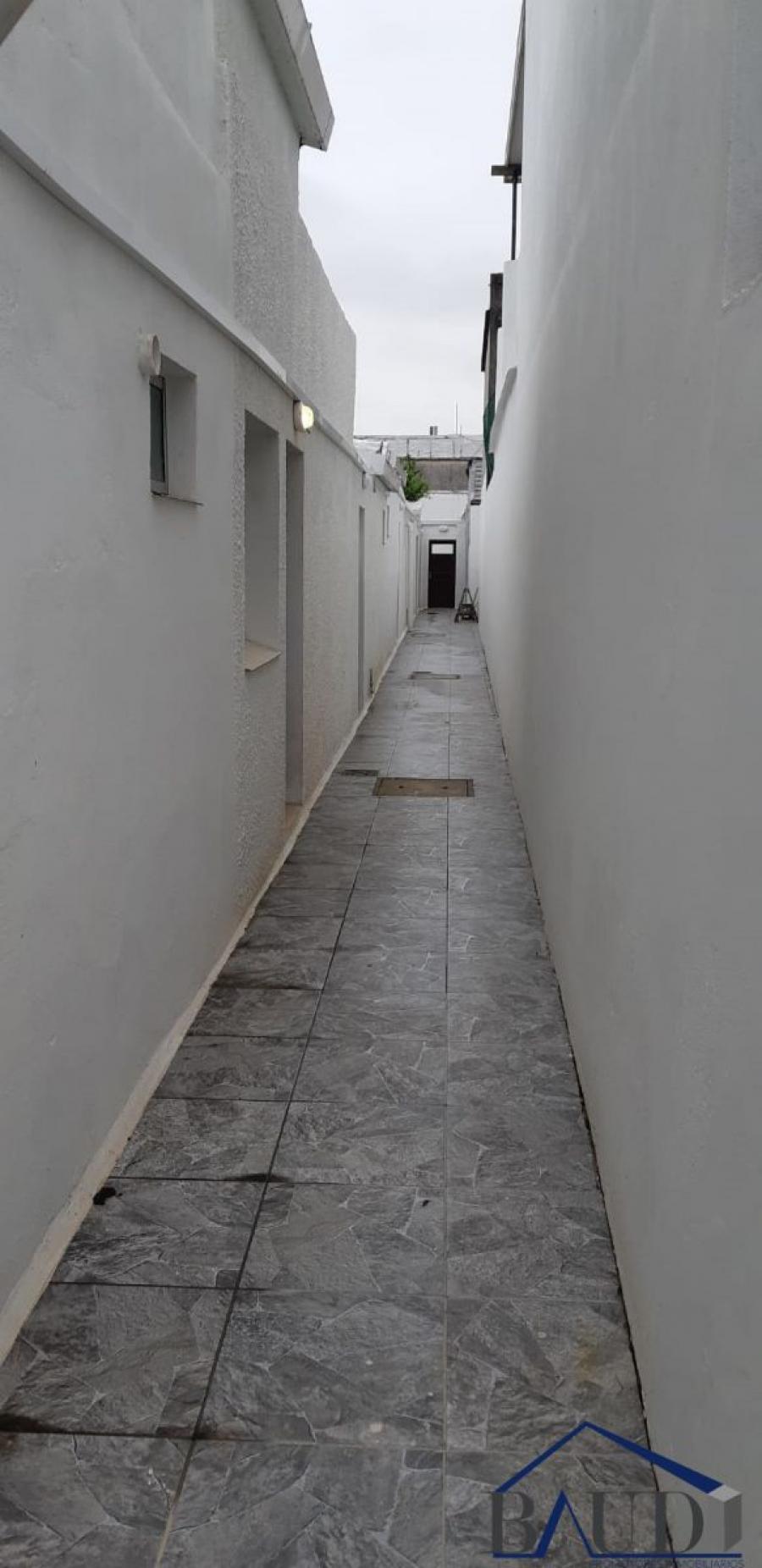 Home in Metric Way