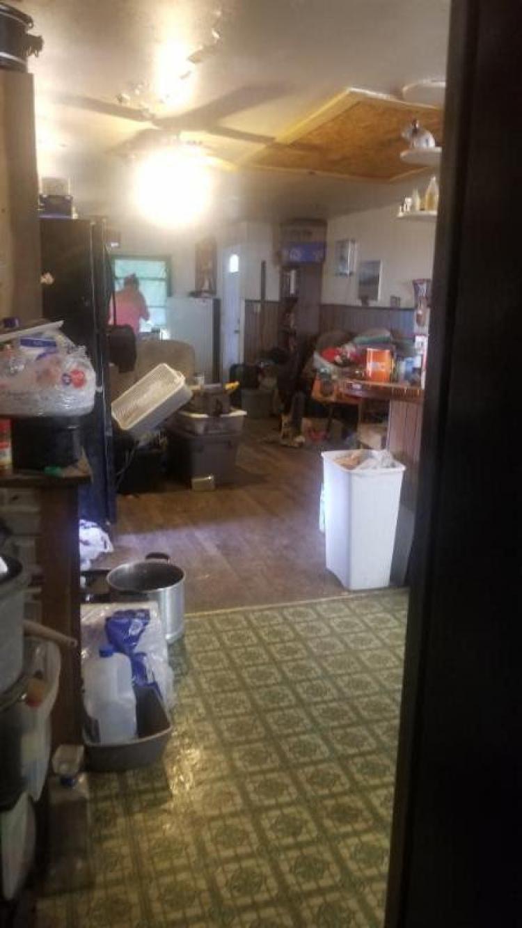 Fotos de VENDO CASA CASH PARA REPARAR,1/4 DE ACRE, 2 ESTRUCTURAS