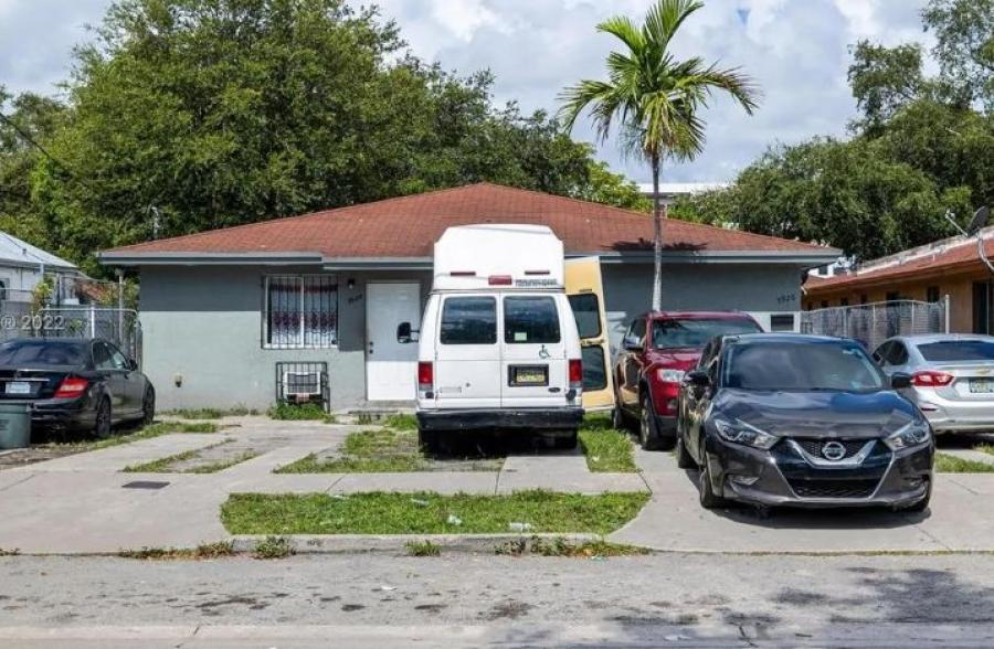 Foto Casa en Venta en Miami, Florida - U$D 619.900 - CAV3403 - BienesOnLine