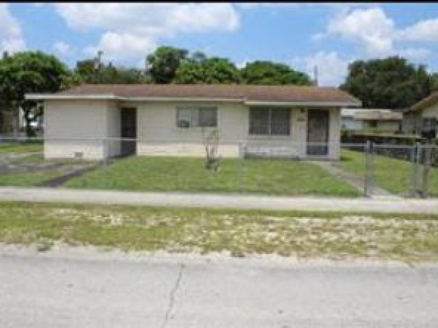 Foto Casa en Venta en Miami, Florida - U$D 328.000 - CAV3399 - BienesOnLine