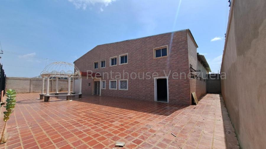 Foto Galpon en Venta en Coro, Falcn - U$D 250.000 - GAV226025 - BienesOnLine