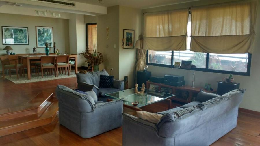 Foto Apartamento en Venta en Olegario Villalobos, Maracaibo, Zulia - U$D 150.000 - APV131380 - BienesOnLine