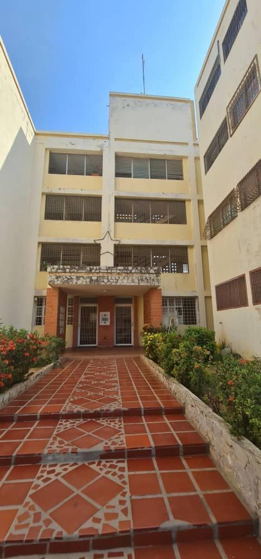 Foto Apartamento en Venta en Maracaibo, Zulia - U$D 7.000 - APV152994 - BienesOnLine