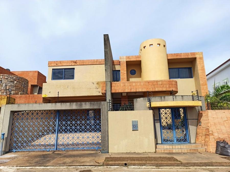 Foto Casa en Venta en Valles de Camoruco, Valencia, Carabobo - U$D 250.000 - CAV164818 - BienesOnLine