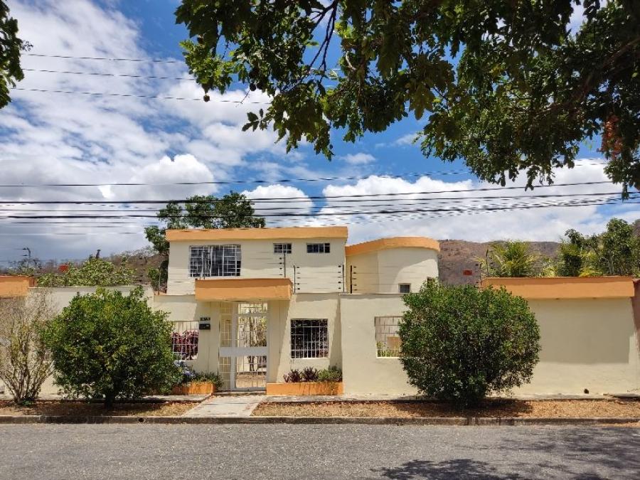 Foto Casa en Venta en Valencia, Guataparo, Carabobo - U$D 220.000 - CAV171815 - BienesOnLine