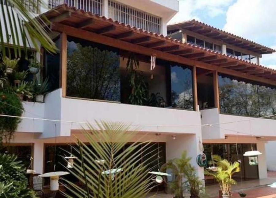 Foto Casa en Venta en Baruta, Colina del Tamaño, Vizcaya, Distrito Federal - U$D 550.000 - CAV184741 - BienesOnLine