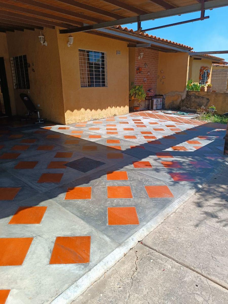 Home in Metric Way