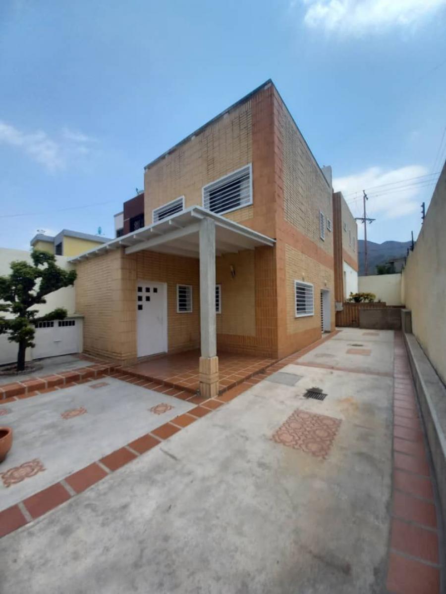 Home in Metric Way
