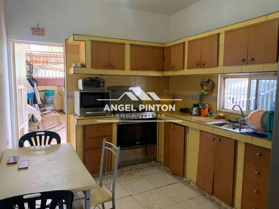 Foto Casa en Venta en Oeste, Maracaibo, Zulia - U$D 25.000 - CAV254318 - BienesOnLine