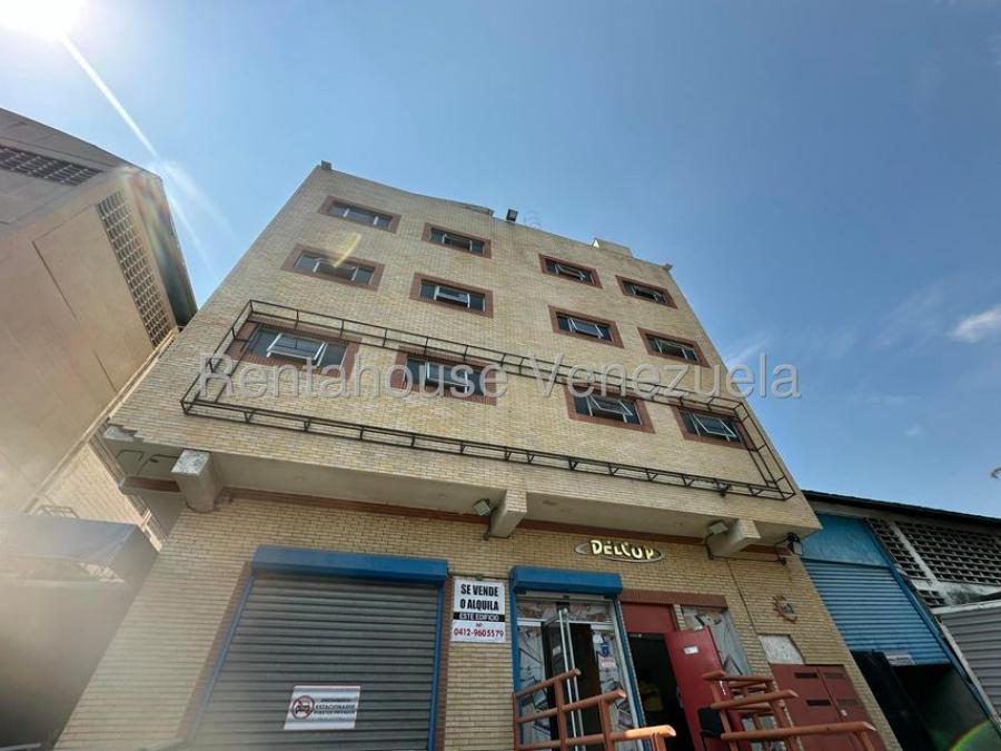 Foto Edificio en Alquiler en Baruta, Caracas, Distrito Federal - U$D 17.000 - EDA254146 - BienesOnLine