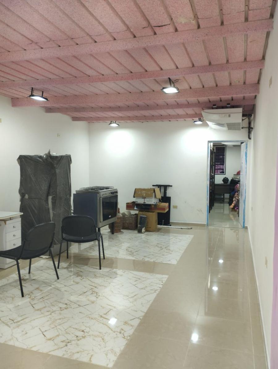 Foto Local en Venta en Naguanagua, Naguanagua, Carabobo - U$D 120.000 - LOV266424 - BienesOnLine