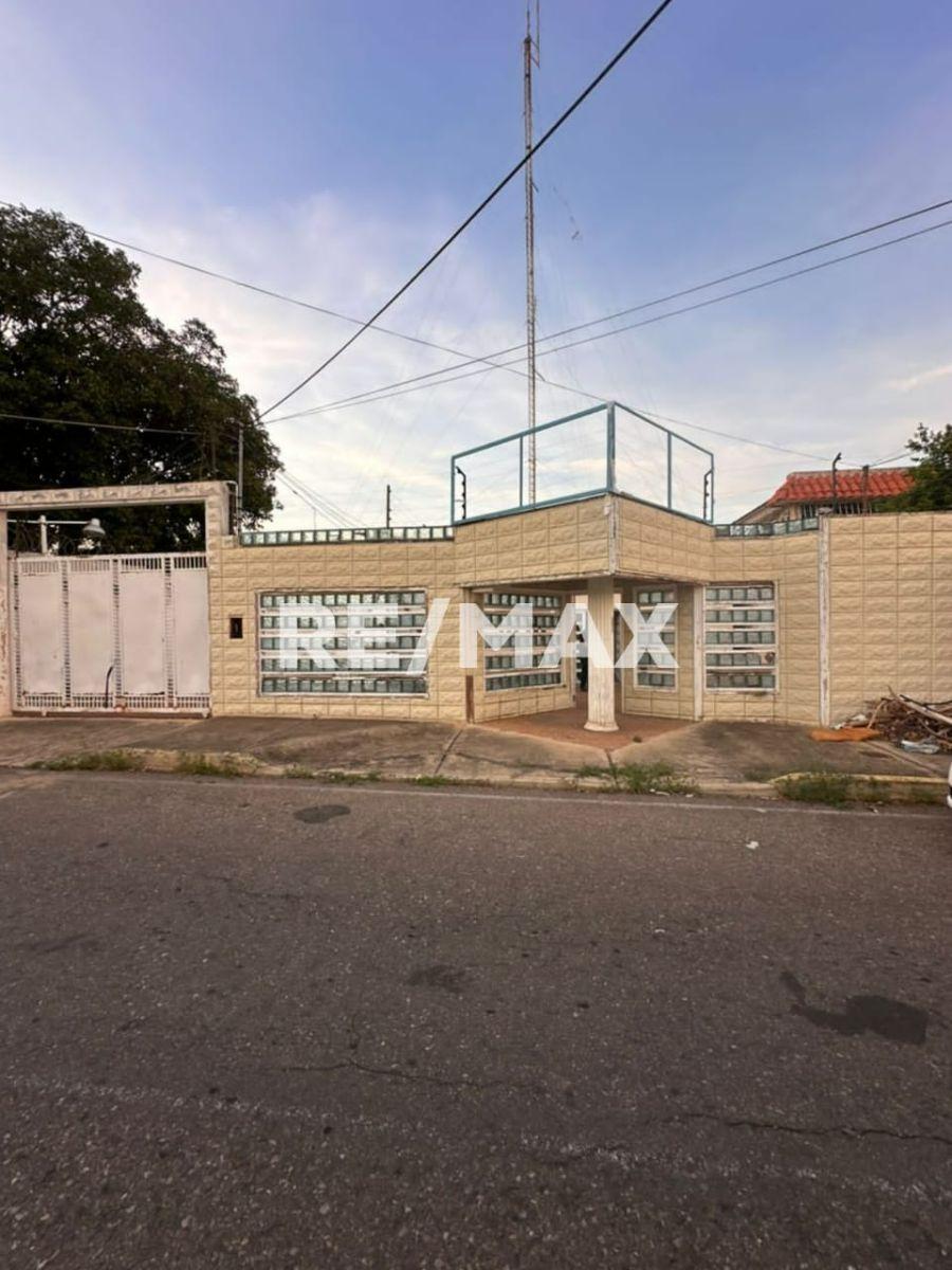 Home in Metric Way