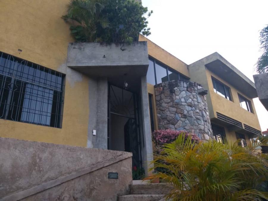 Foto Casa en Venta en Altos de Gutaparo, Valencia, Carabobo - U$D 250.000 - CAV141258 - BienesOnLine