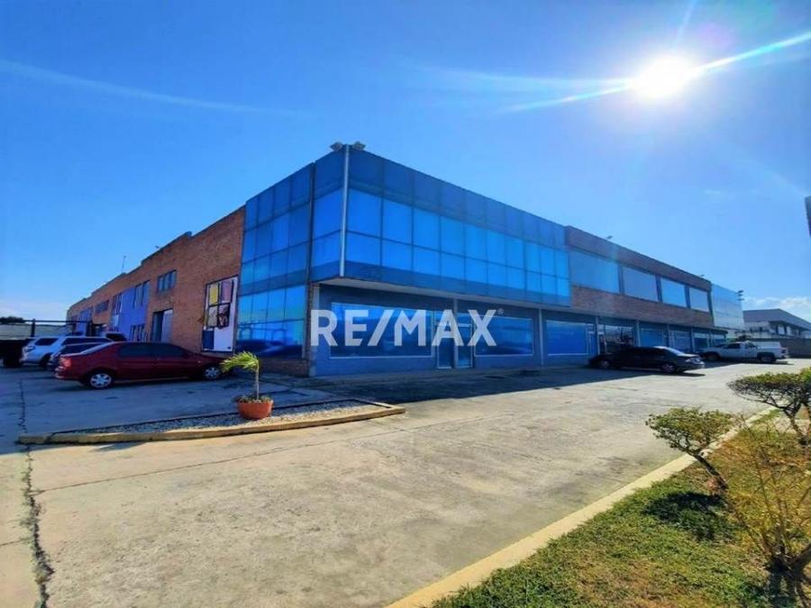 Foto Local en Venta en Centro Empresarial Fnix, Zona Industrial, Edo. Ca, Carabobo - U$D 120.000 - LOV167295 - BienesOnLine