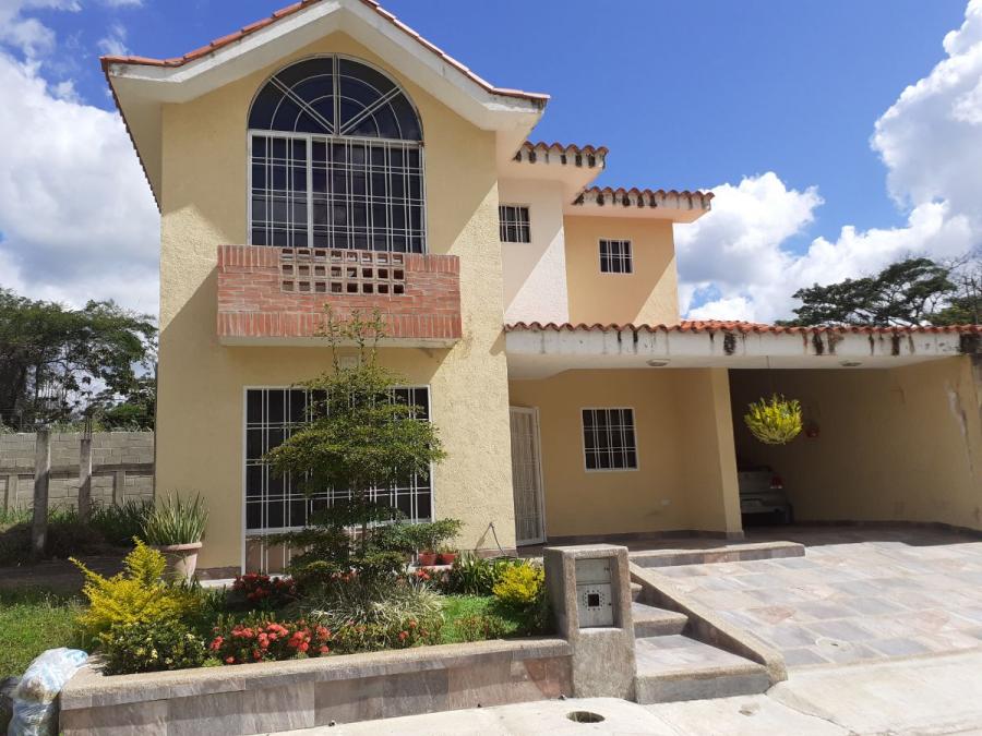 Foto Casa en Venta en San Diego, Conjunto Residencial Villa Paraso Country Club Sa, Carabobo - U$D 60.000 - CAV156647 - BienesOnLine