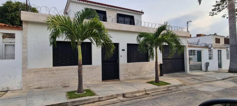 Foto Casa en Venta en Valencia, Carabobo - U$D 155.000 - CAV170313 - BienesOnLine