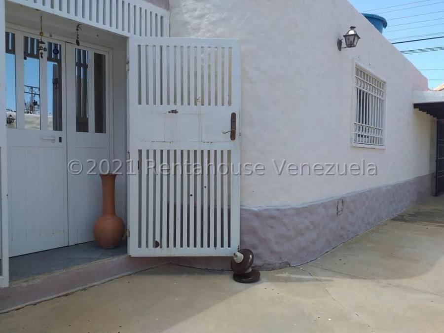 Foto Casa en Venta en Sector Centro, Coro, Falcn - U$D 16.000 - CAV170285 - BienesOnLine