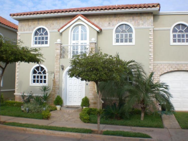 Foto Casa en Venta en Maracaibo, Zulia - BsF 1.800.000 - CAV20744 - BienesOnLine