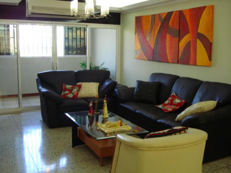 Foto Apartamento en Venta en Indio Mara, Maracaibo, Zulia - BsF 650.000 - APV17056 - BienesOnLine