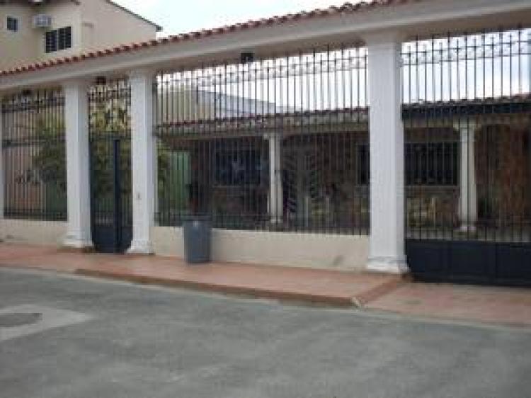 Foto Casa en Alquiler en Maracay, Aragua - BsF 15.000 - CAA19100 - BienesOnLine