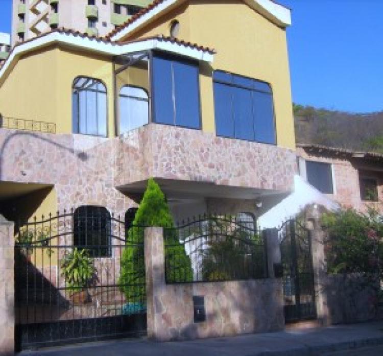 Foto Casa en Venta en Valencia, Carabobo - BsF 2.200.000 - CAV19925 - BienesOnLine