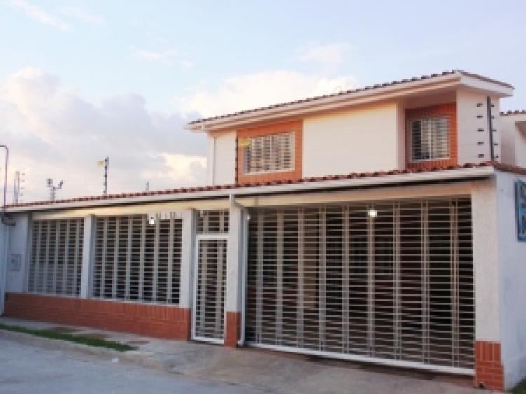 Foto Casa en Alquiler en Maracay, Aragua - BsF 11.500 - CAA18440 - BienesOnLine