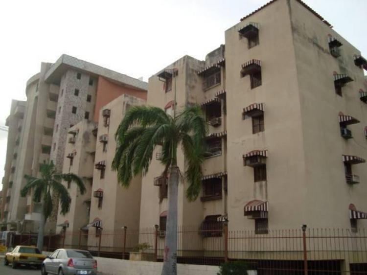 Foto Apartamento en Venta en Los Chaguaramos, Maracay, Aragua - BsF 550.000 - APV37464 - BienesOnLine